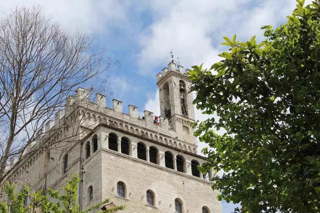 Residenza Le Logge Bed and Breakfast Gubbio Eksteriør billede