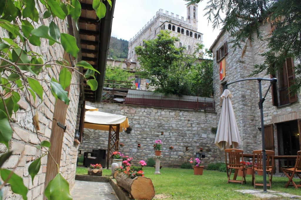 Residenza Le Logge Bed and Breakfast Gubbio Eksteriør billede