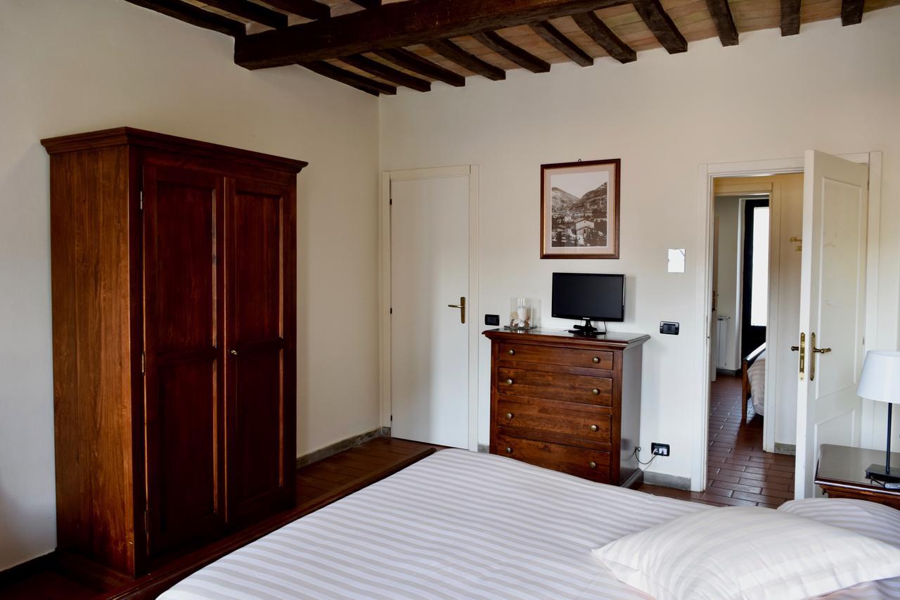 Residenza Le Logge Bed and Breakfast Gubbio Eksteriør billede